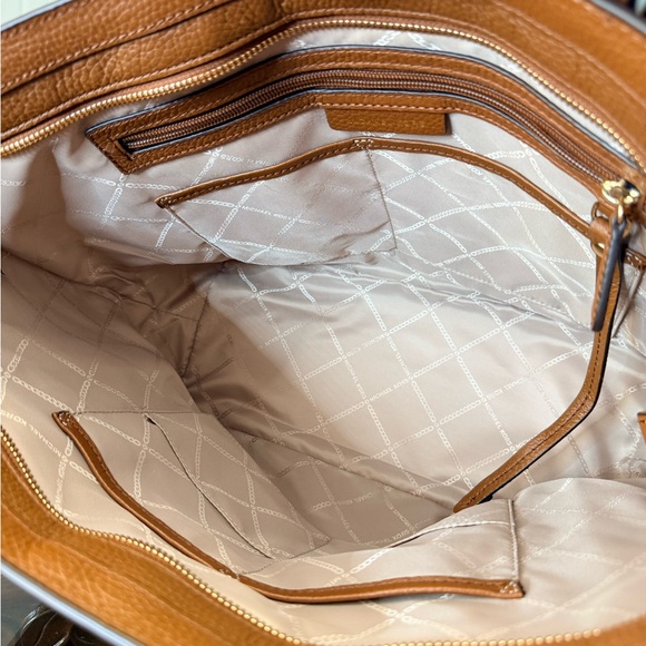 2fer set Michael Kors Cognac Pebbled Leather Tote with MK Logo Wristlet - Picture 9 of 9